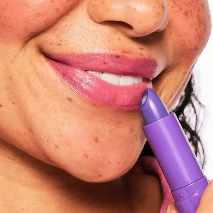 Bálsamo Labial Essence Heart Core Fruity 06 Acai