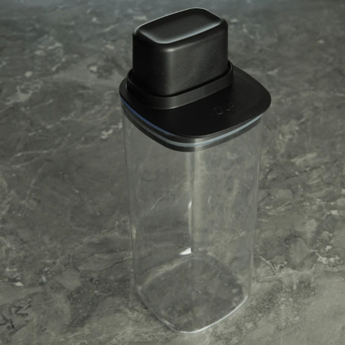 Pote Hermético Ou Drop Con Medidor Negro 1.5L
