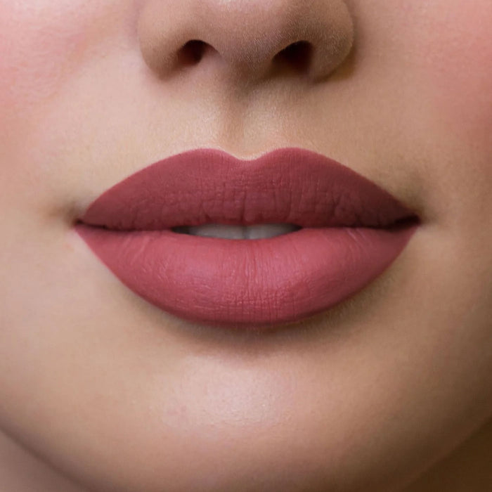 Labial Líquido Astra Hypnotize Liquid Lipstick Nro. 01 Ambitious X 4Ml